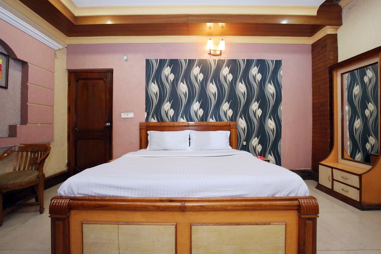 Capital O 10990 Hotel Gobind Regency Zirakpur 외부 사진